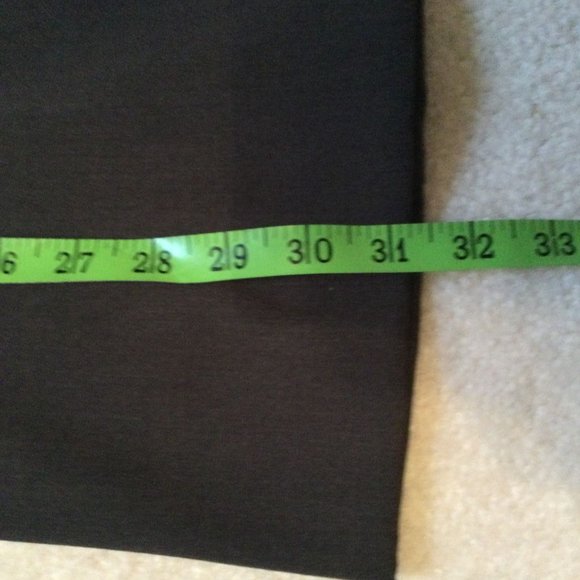 New York & Company Brown Pants.  Size 6 Average - Picture 3 of 7
